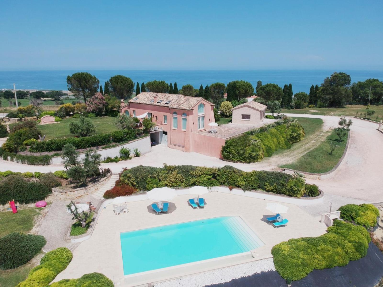 Nontiscordardime B&B Villa Agriturismo Civitanova Marche Zewnętrze zdjęcie